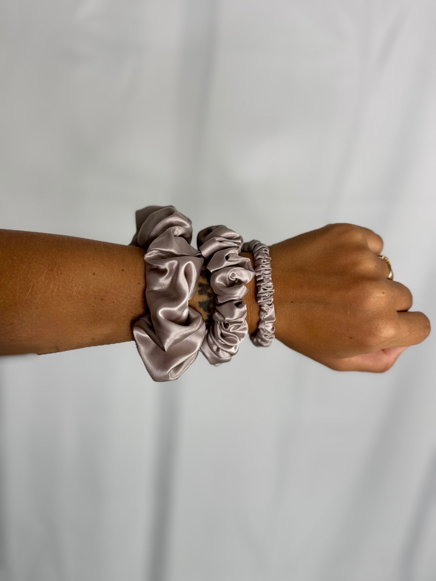 Élastiques et chouchous en soie