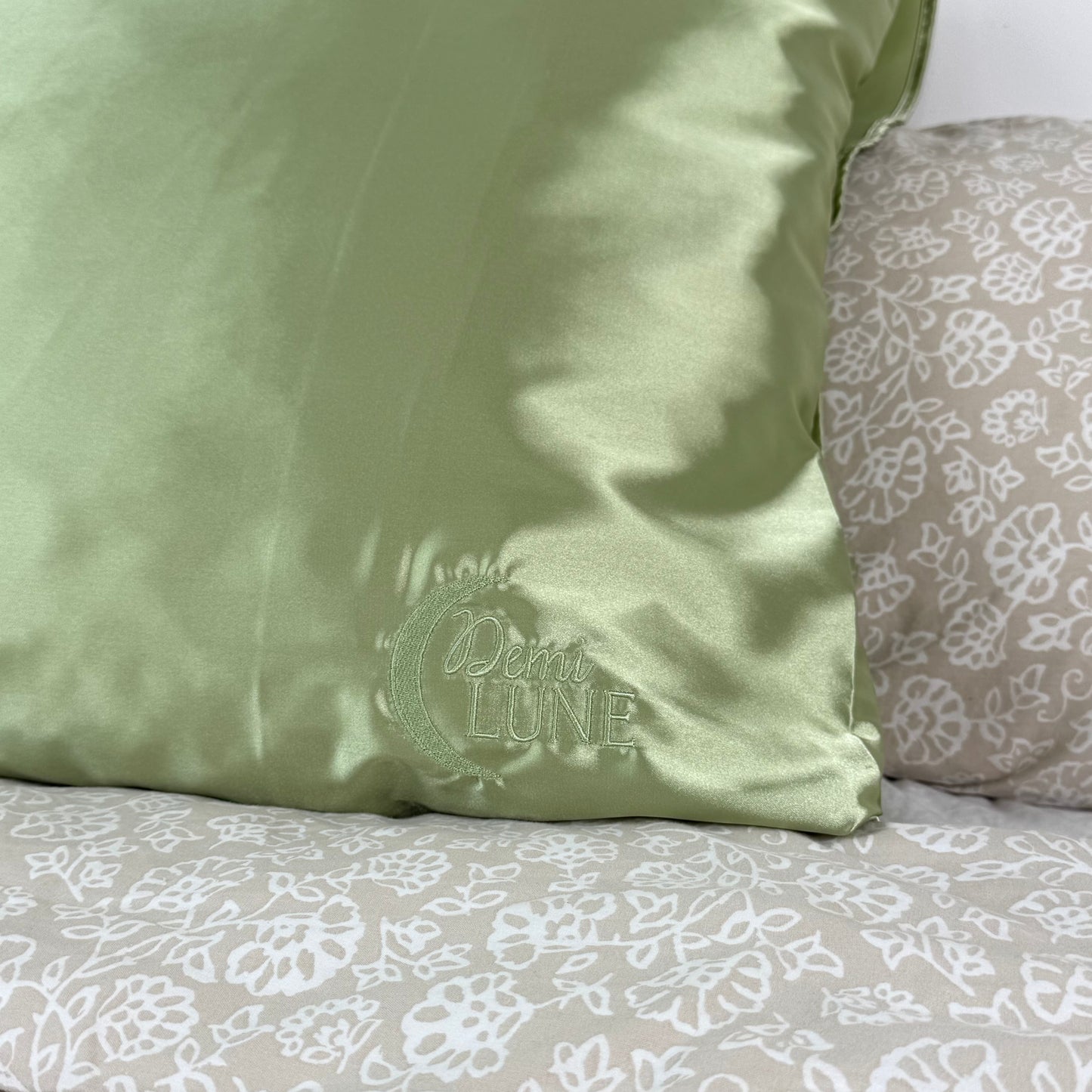 Taie d’oreiller en satin – Vert Sauge